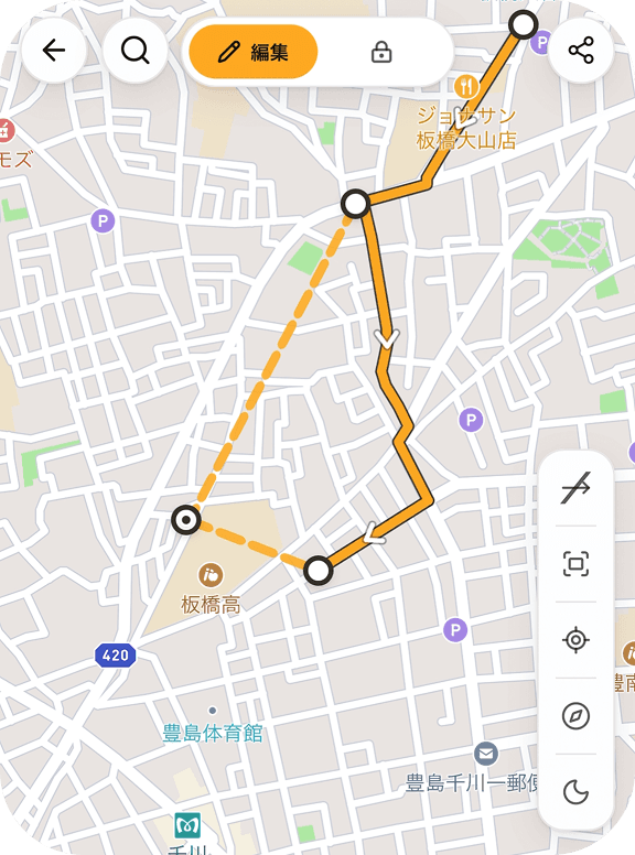 ピンを動かして好みの道へルートを調整する画面